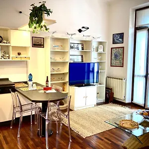  Appartamento Loft Aviation Vicino Malpensa Italia